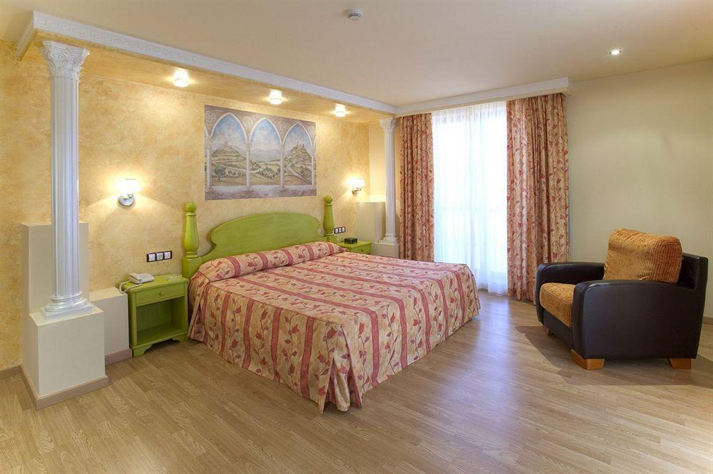 Apartamentos Spa Villa Pasiega Hoznayo Exterior foto