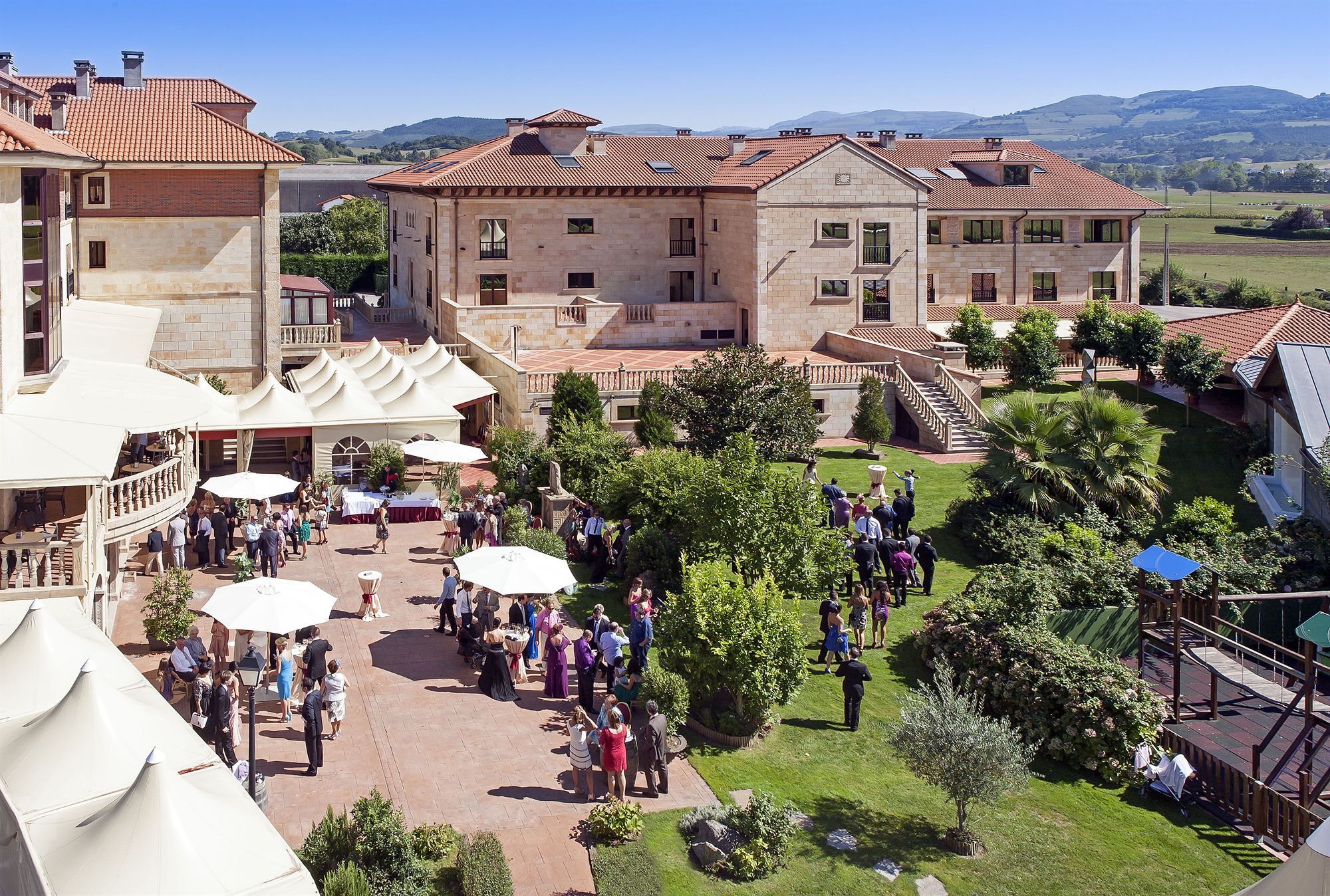 Apartamentos Spa Villa Pasiega Hoznayo Exterior foto